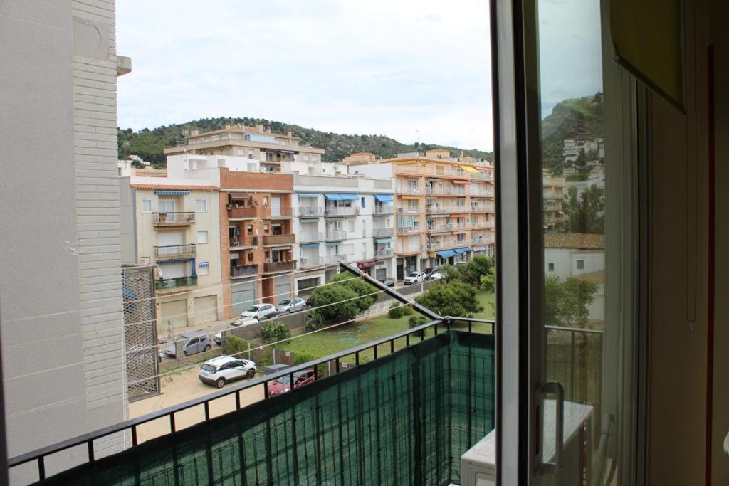 Apartaments Oller Centro Roses Esterno foto