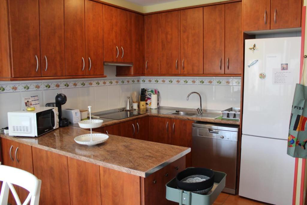 Apartaments Oller Centro Roses Esterno foto
