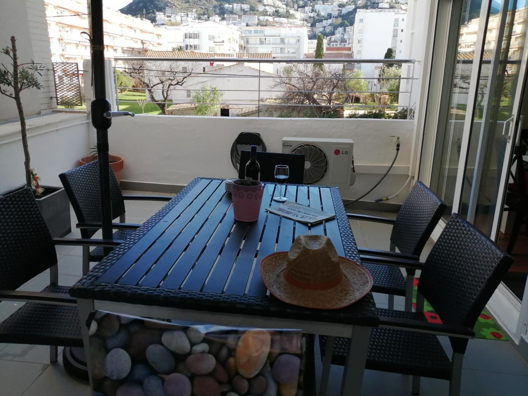 Apartaments Oller Centro Roses Esterno foto